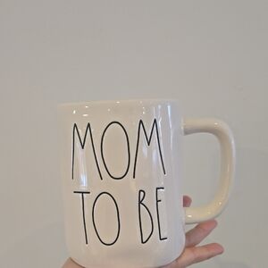 Rae Dunn 'Mom To Be' Mug - White